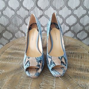 Gianni Bini platform heels
